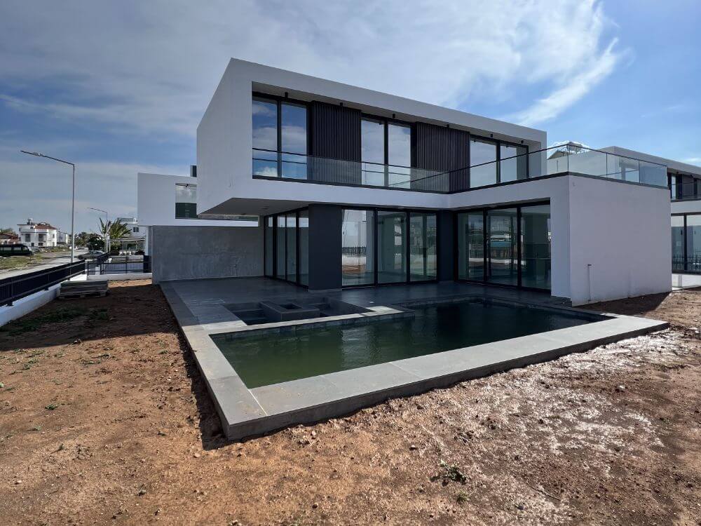 Villa Famagusta, 227 m², £379,000 — Foto 1